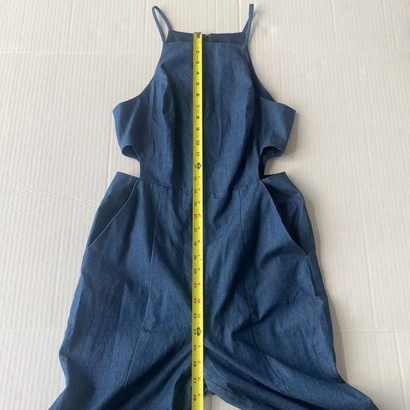 BCBGeneration | Navy Blue Cut-out Crop Jumpsuit 6 - Picture 10 of 15